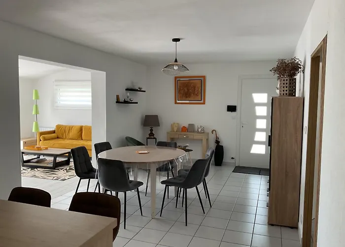 La Maison Des Roses