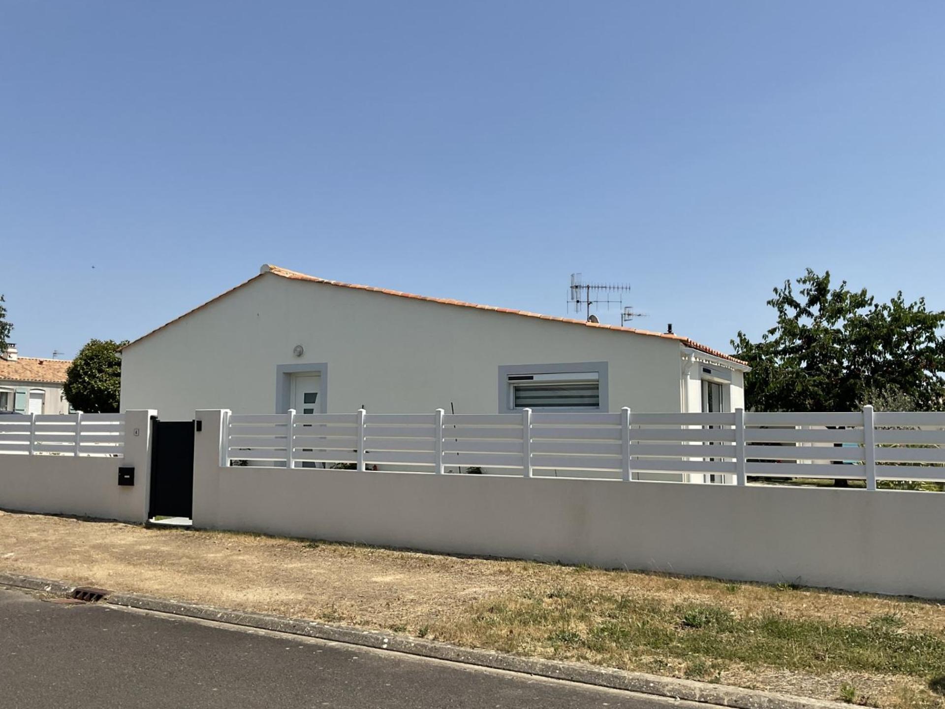 La Maison Des Roses Holiday home Longeville-sur-Mer